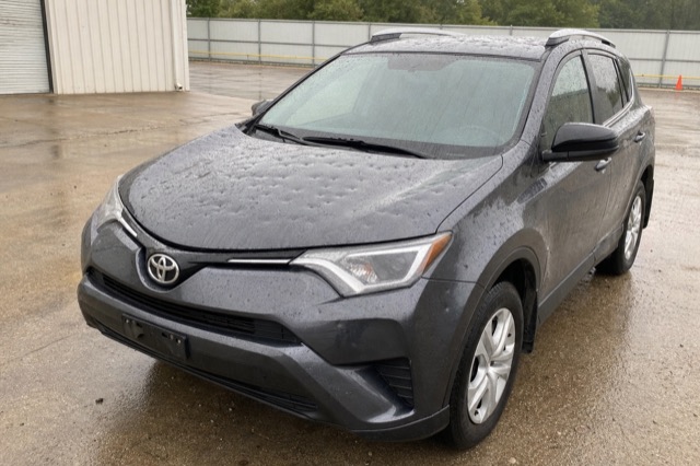2018 Toyota RAV4 XLE — hail damage, salvage